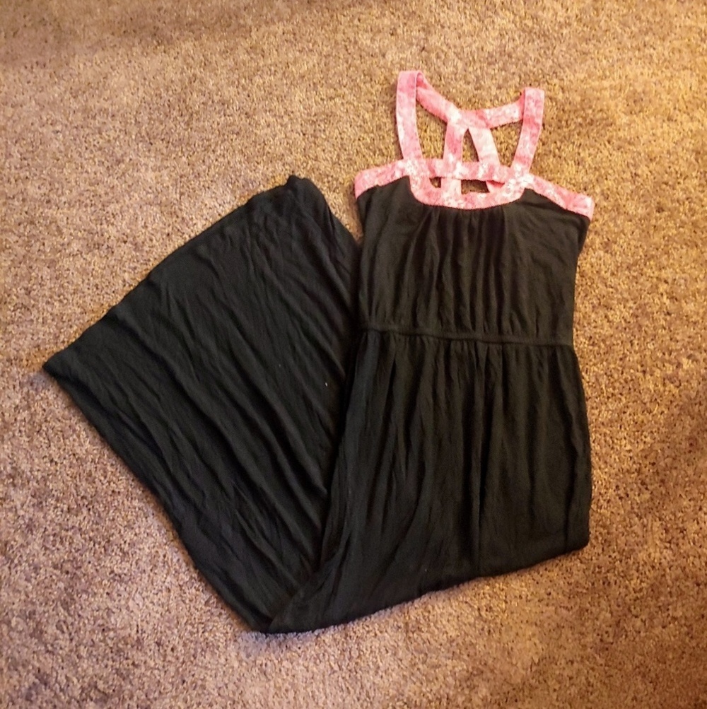 6 degree strappy black maxi dress